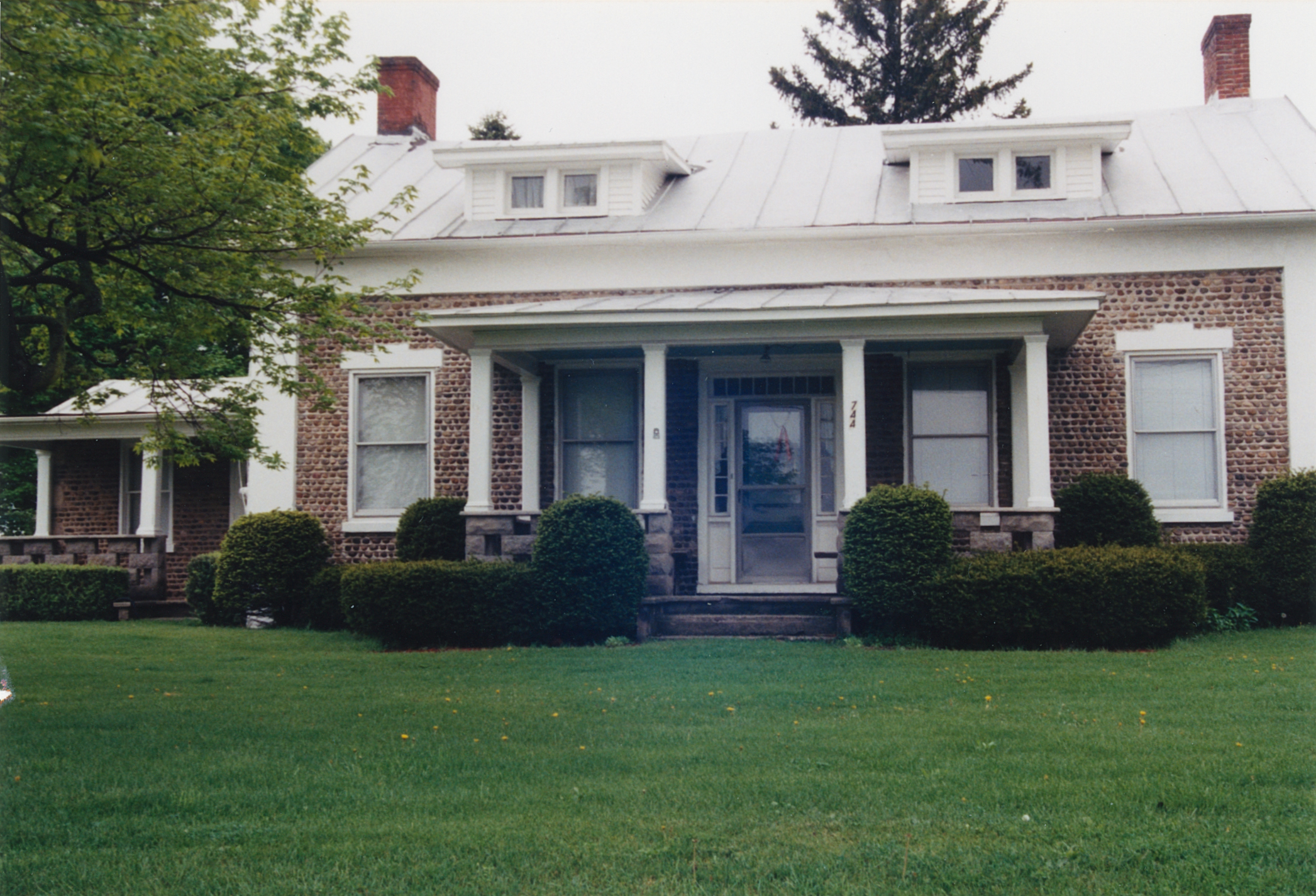 Bed-1 744 Samaria Rd 3